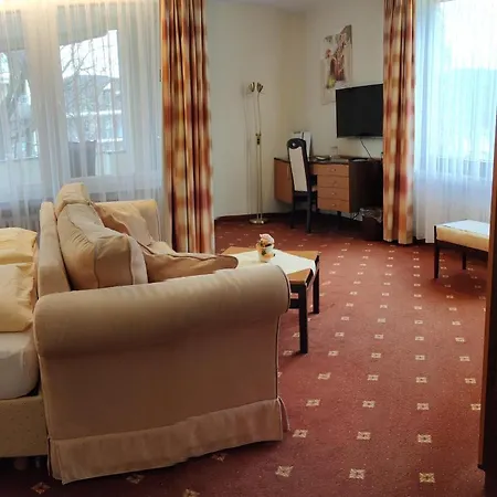 Bad Pyrmonter Hof Szálloda 3*
