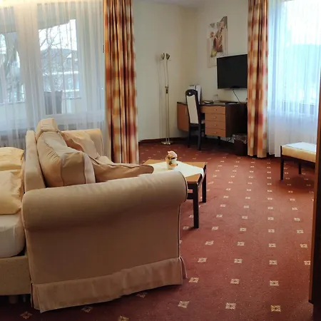 Bad Pyrmonter Hof 3*