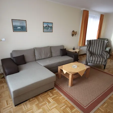 Bad Pyrmonter Hof 3*