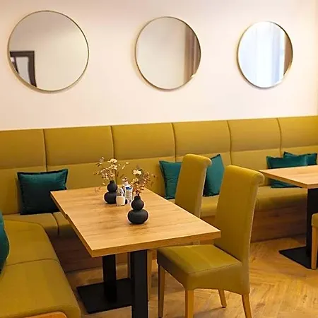 巴德皮门特霍夫酒店 酒店 3*