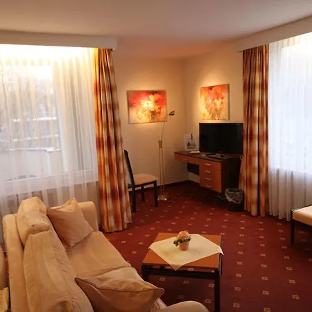 Bad Pyrmonter Hof 3*